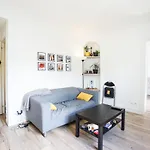 Nice bright flat near Sacré Coeur